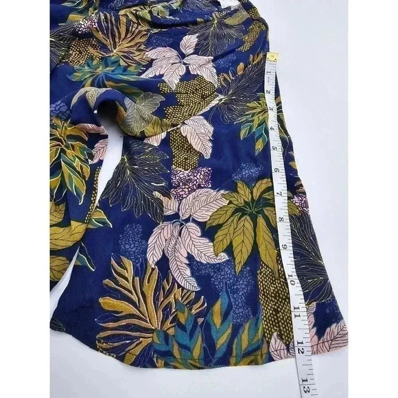 Lost + Wander Women's Size M Blue Flowered Blouse - Picture 7 of 7